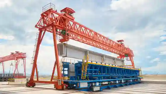 30 m T-girder mould beneath a gantry at the G15 Ningbo South TJ05 precast yard
