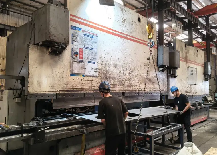 CNC bending workshop